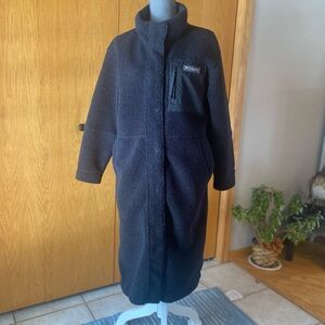 Columbia long fleece black jacket with Omni shield lining